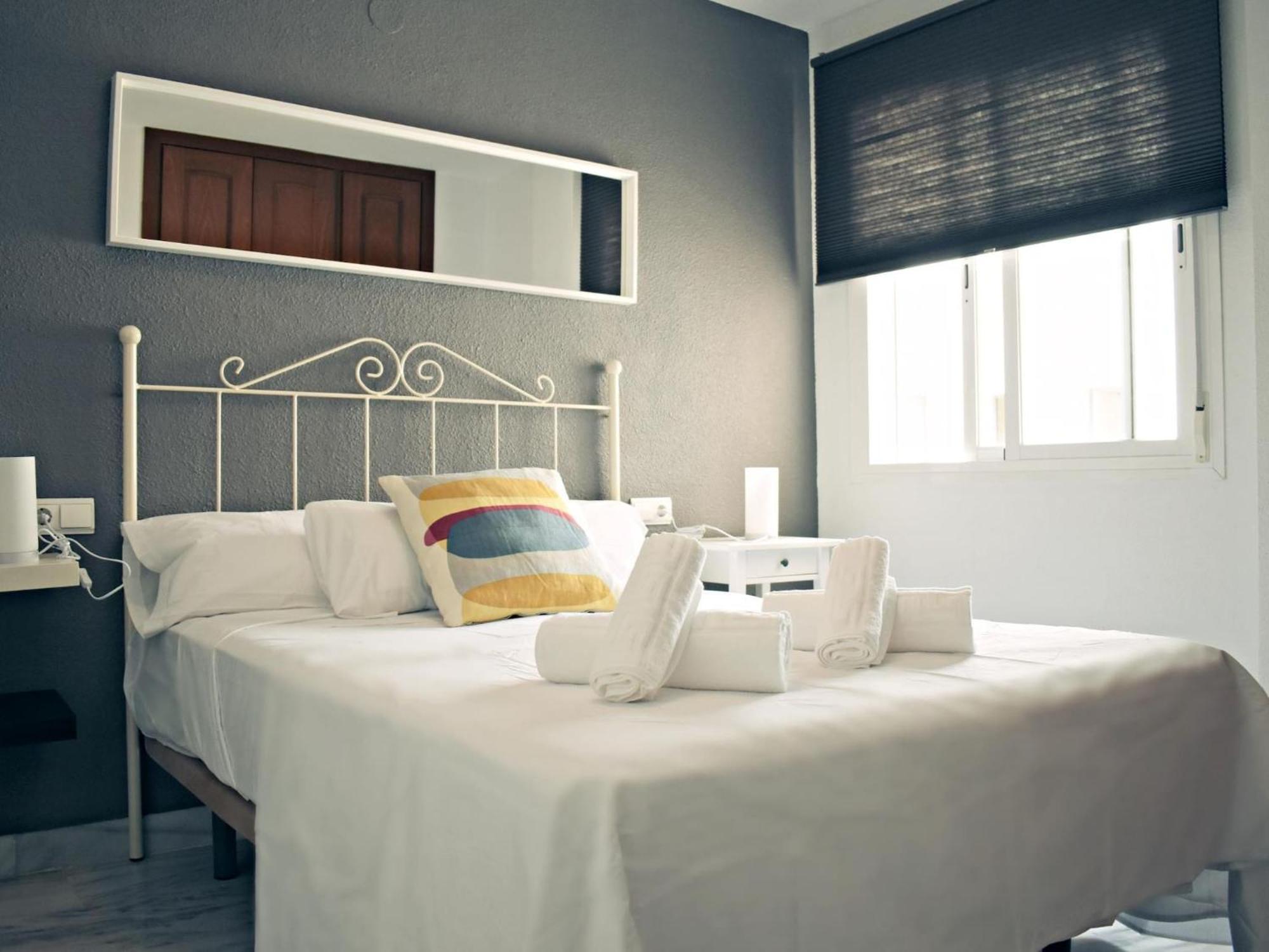 Fabuloso Apartamento Junto Al Soho Con Parking Privado มาลากา ภายนอก รูปภาพ